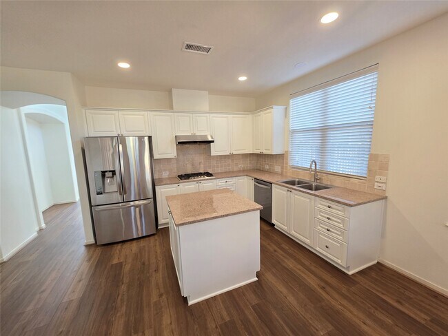 Building Photo - 46 Dalea Pl