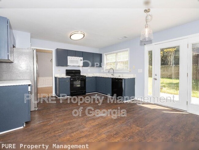 Building Photo - 457 Darter Dr NW