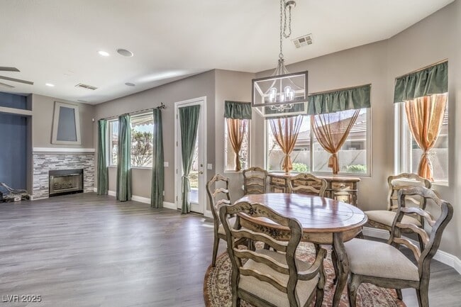 Building Photo - 10575 Regal Stallion Ave