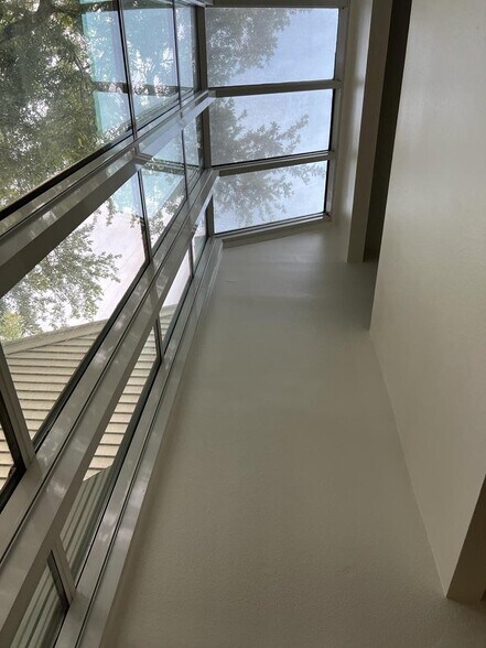 Building Photo - 5517 Interbay Blvd