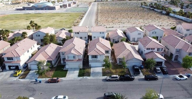 Primary Photo - 8901 Kingswood Dr