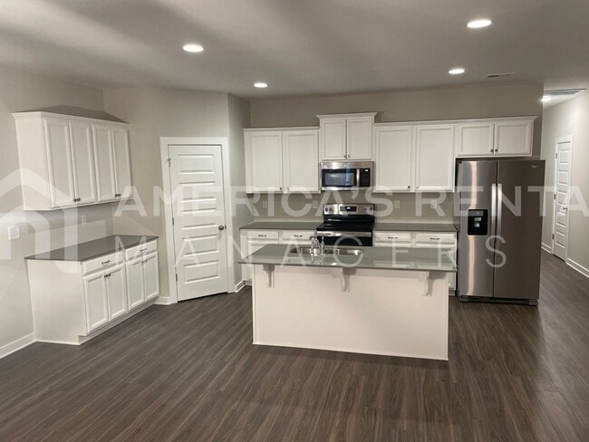 Building Photo - Home for Rent in Oak Grove, AL!!! Available to View with 48 Hour Notice!!!