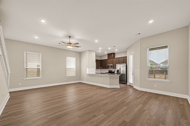 Building Photo - 13412 Sun Cay Drive