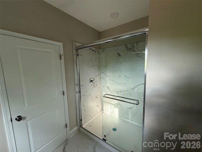 Building Photo - 5536-5538 Wrenn Dr