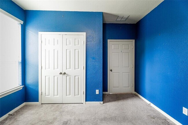Building Photo - 6011 Watford Bend