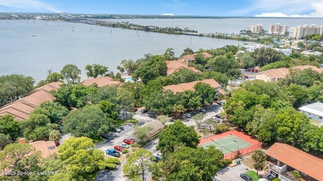 Building Photo - 225 S Tropical Trail