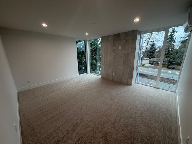 Building Photo - 1720 Market St