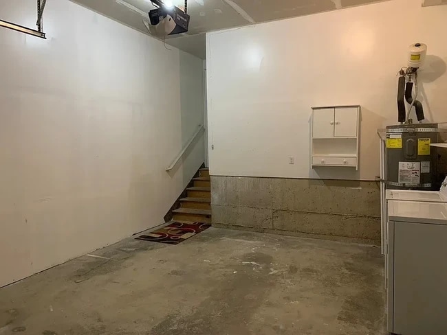 Building Photo - 10723 Burke Ave N