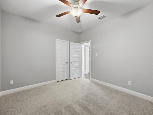 Building Photo - 701 Presidio St