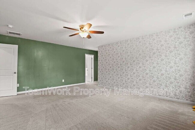 Building Photo - 126 Daniels Creek Cir