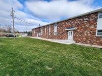Building Photo - Updated 1 bedroom Upper - Kaukauna