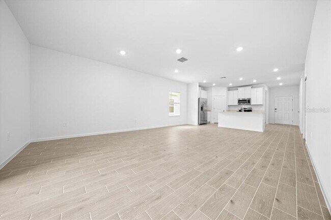 Building Photo - 6596 SW 89th Ln