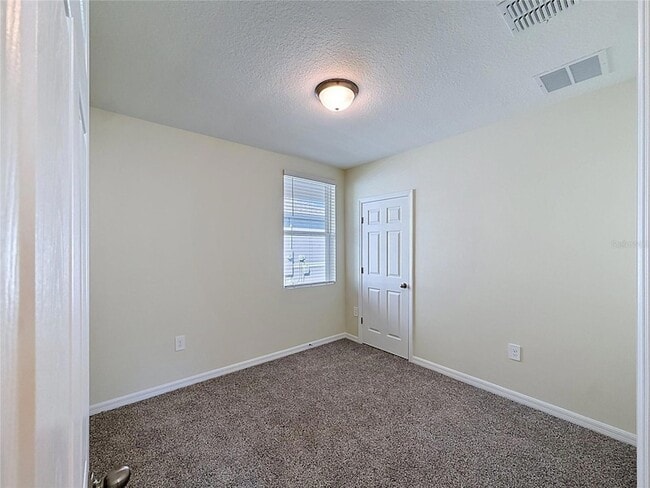 Building Photo - 520 Kennedy Dr