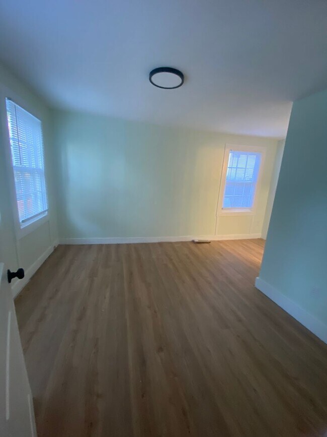 Building Photo - 2120 Chestnut Street – Beautifully Renovated and a Must-See in Columbia, SC!