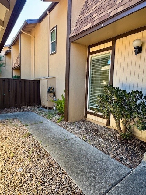 Building Photo - 1745 Countrywood Ct