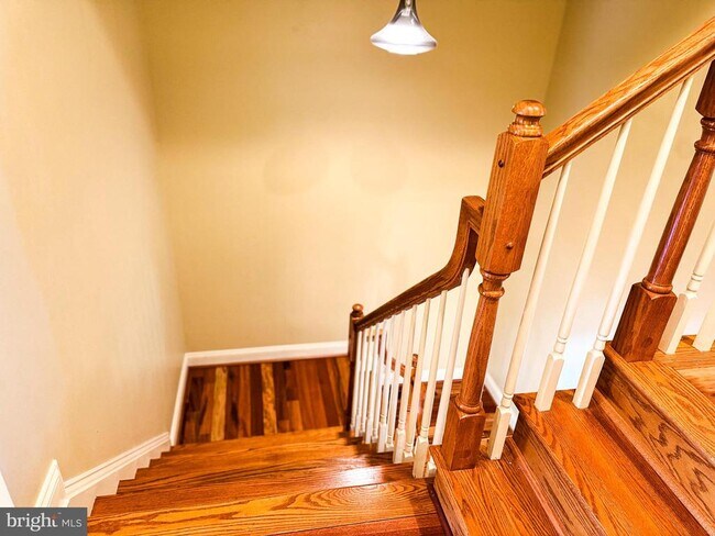 Building Photo - 6403 Velliety Ln