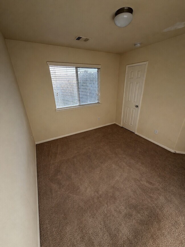 Building Photo - 8327 Lamond Ln