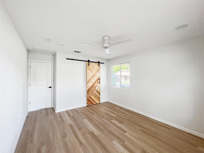 Building Photo - 7736 Croftwood Dr