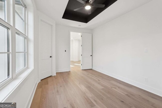 Building Photo - 120 Thome Dr