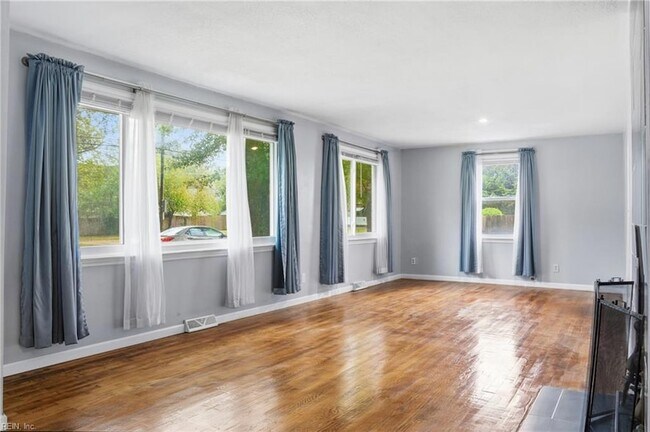 Building Photo - 1486 Old Virginia Beach Rd