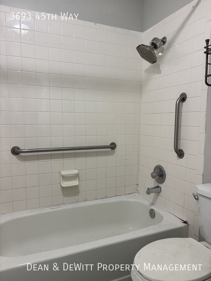 Building Photo - 2 Bed/1 Bath