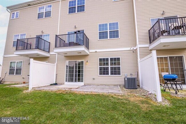 Building Photo - 109 Creekside Wy