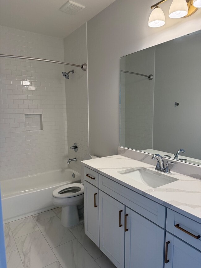 Building Photo - 2023 Rosemary Street