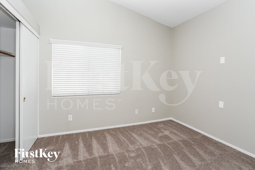 Building Photo - 3021 Blush Noisette Ave