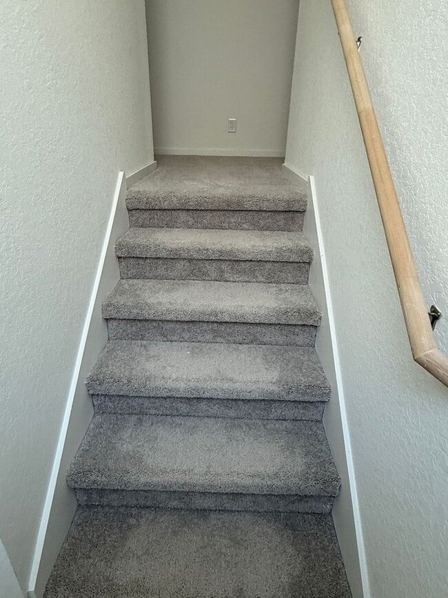 Building Photo - Tres Laurels-Wellton