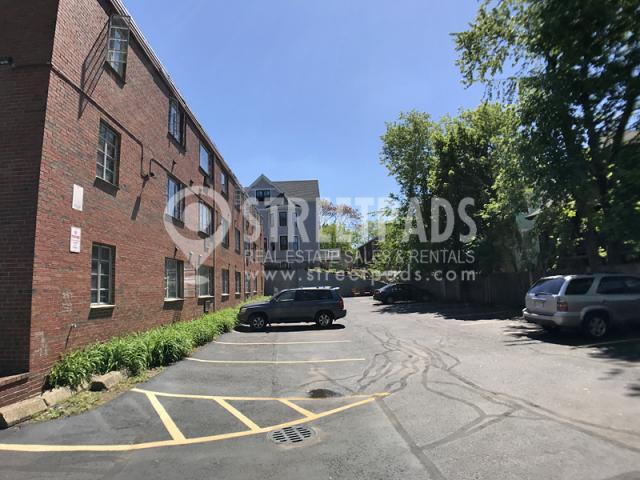 Building Photo - 2 bedroom in Boston MA 02130