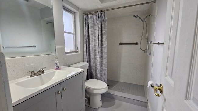 Building Photo - 1608 Watrous Dr