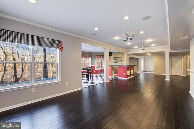 Building Photo - 43258 Meadowood Ct