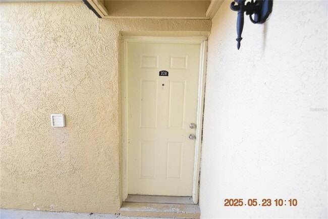 Building Photo - 228 Thorntree Pl