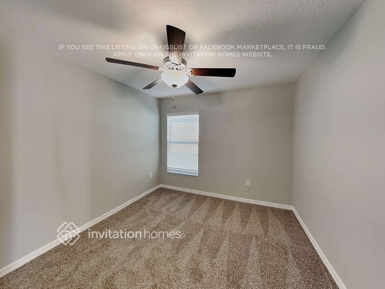 Building Photo - 1549 Blue Rose Dr