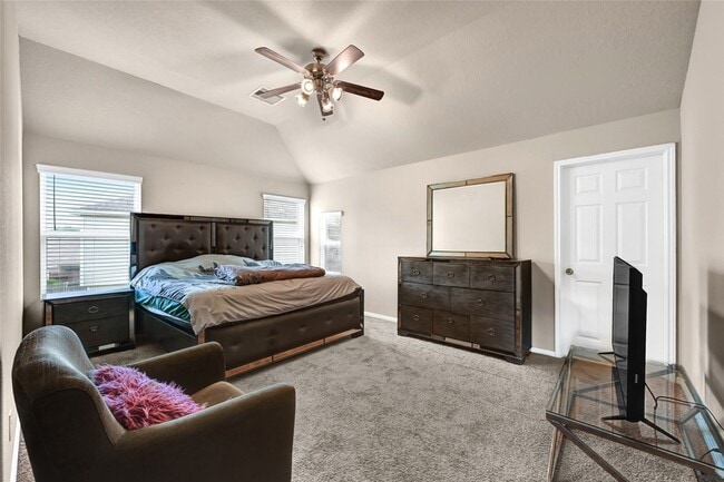 Building Photo - 3007 Apple Dale Dr
