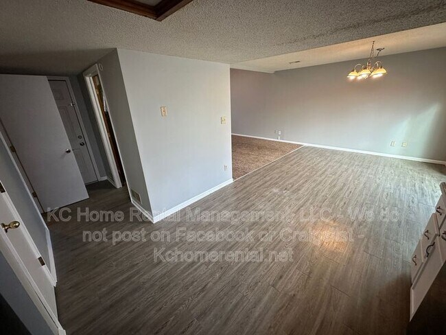 Building Photo - 35 Cherry St