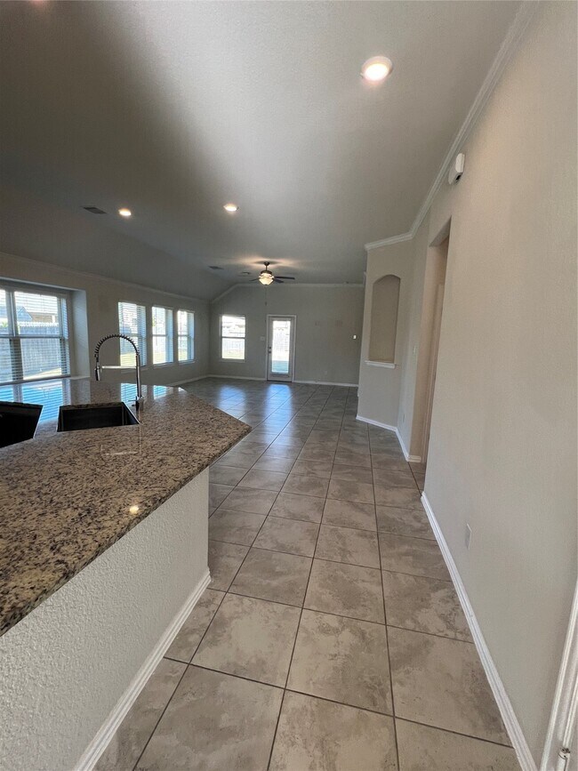 Building Photo - 4933 Spring Terrace Ln