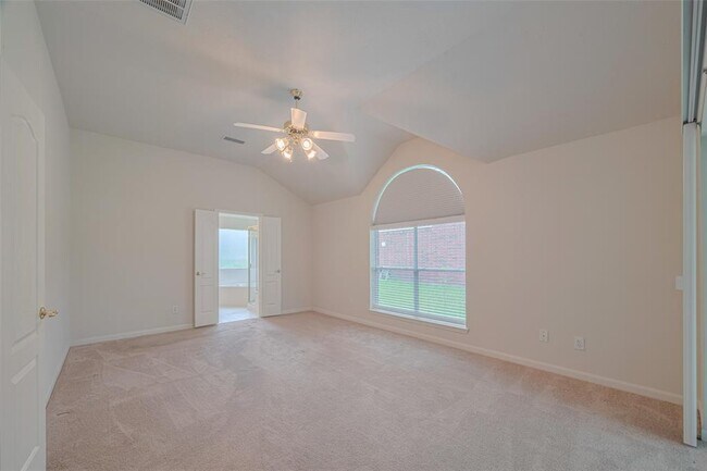 Building Photo - 11106 Fairway Dr
