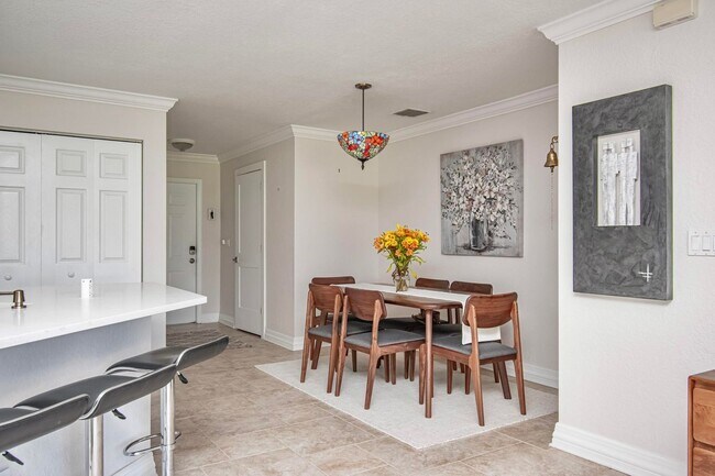 Building Photo - 16081 Sierra Palms Dr