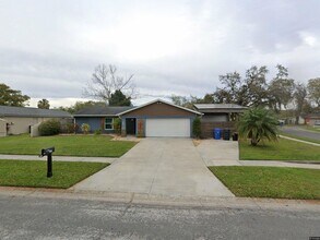 Building Photo - 602 Pine Forest Dr
