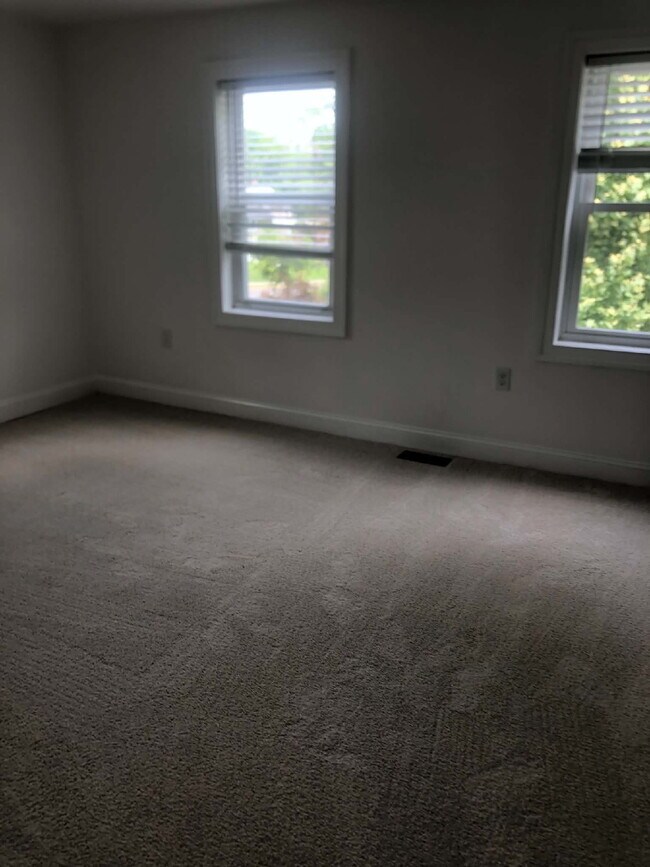 Building Photo - Newly Renovated 3BR/2.5BA Home in NE DC – Move-In Ready!