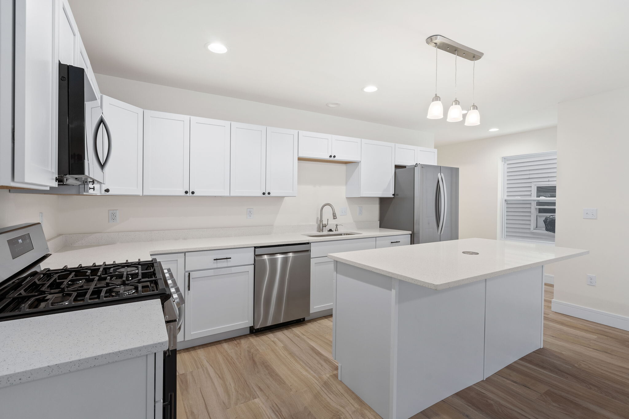 Modern White Kitchen - 320 W Madison St