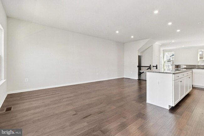 Building Photo - 5329 Woodyard Rd