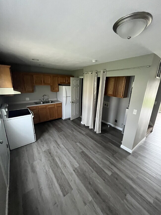 Building Photo - 307 Onyx Dr