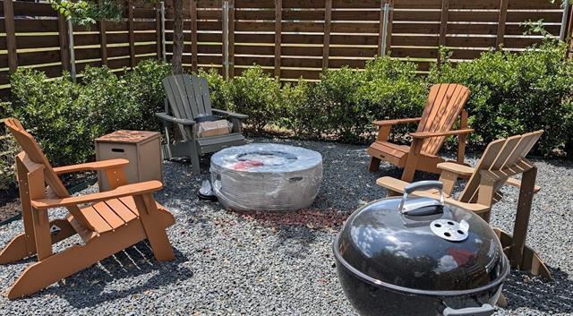 Building Photo - 349 College Ave