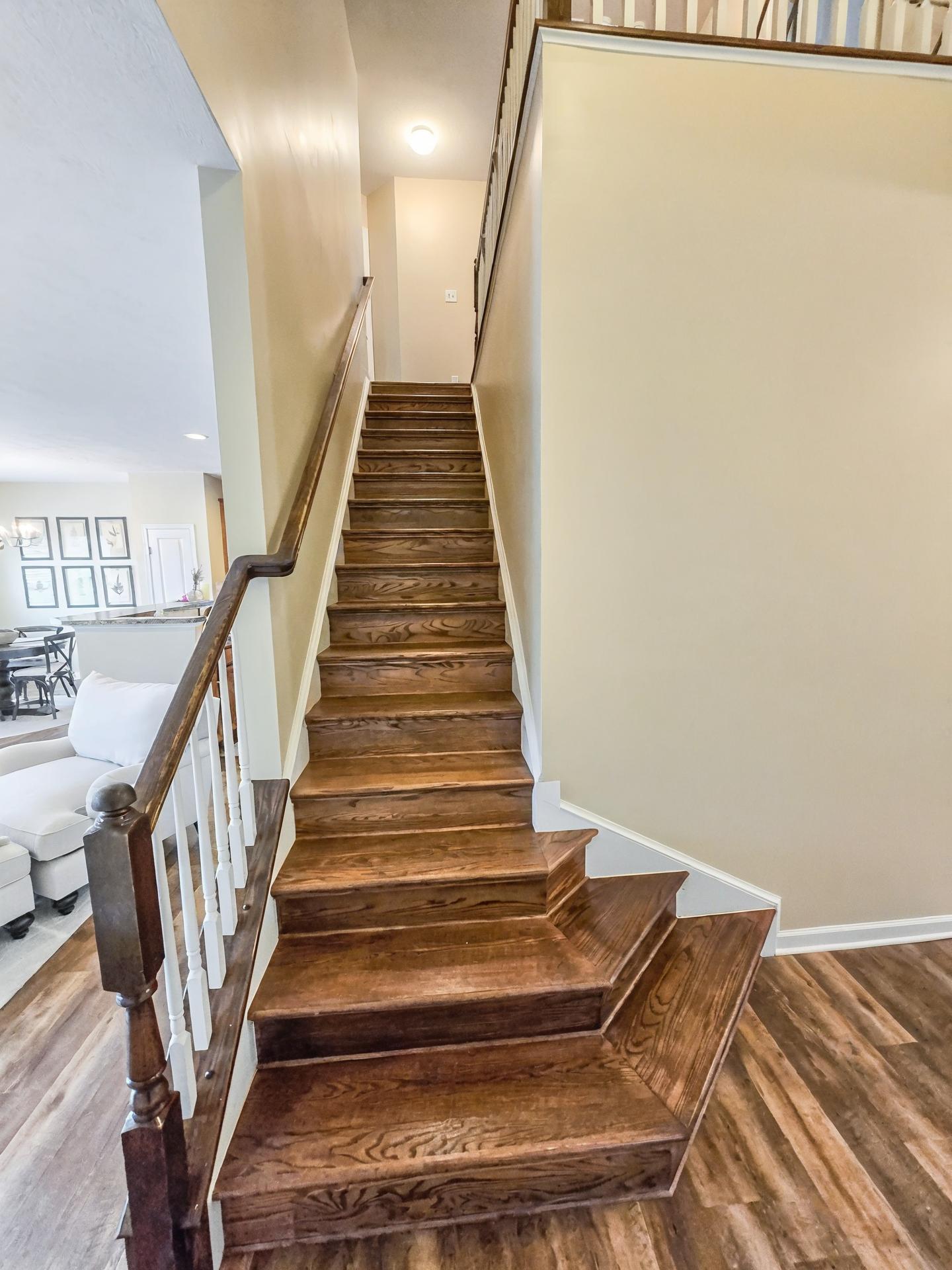Building Photo - 813 Fairgate Dr