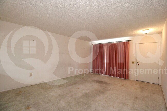 Building Photo - 10733 W Loma Blanca Dr