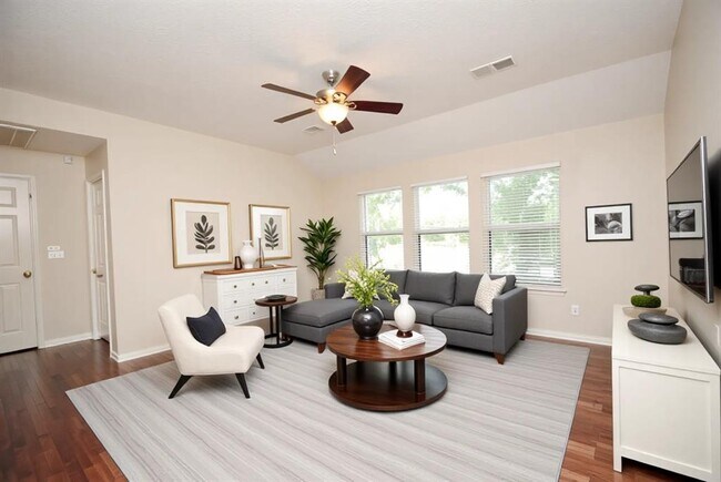 Building Photo - 17110 Fairway Glen Ct
