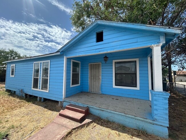 Building Photo - 815 San Jorge Ave