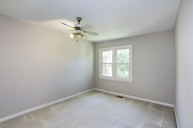 Building Photo - 11906 Shagbark Dr